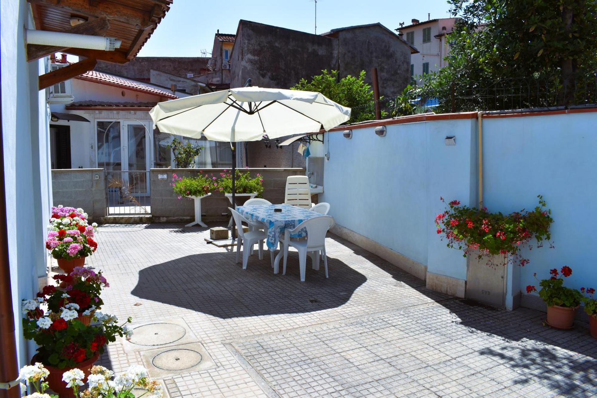 Villino La Perla Azzurra- Marina Di Pisa Villa Luaran gambar